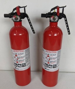 lot 117 image: Pair of Kidde Fire Extinguisher Dry Chemical