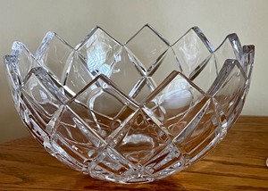 lot 23 image: Beautiful Crystal Bowl and Vintage Etched Stemware