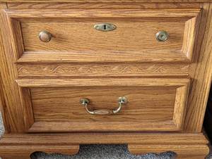 lot 36 image: Pair of Wooden Nightstands by Stanley