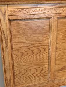 lot 33 image: Wooden Queen Headboard