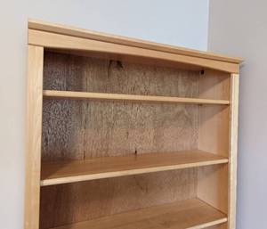 lot 38 image: Blonde Wood Bookshelf