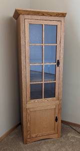 lot 44 image: Display Cabinet