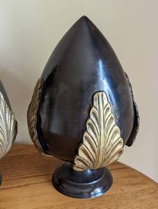 lot 48 image: Marvelous Metal Home Decor