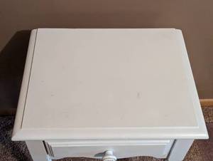 lot 67 image: White Wood Accent Table