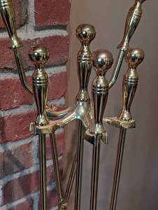 lot 78 image: Fireplace Tool Set