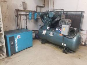 lot 21 image: Saylor-Beall 20 hp 3-Phase Two-Stage Air Compressor and Dryer Unit