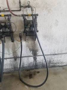 lot 69 image: Graco Husky 1040 Diaphragm Oil Pump