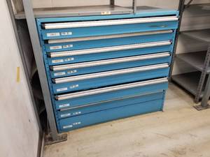 lot 33 image: Metal Parts Cabinet 8-drawer