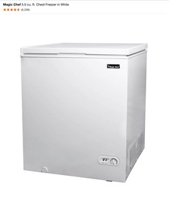 Magic Chef 5.0 cu. ft. Chest Freezer in White. See Pictures