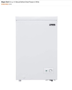Magic Chef 3.5 cu. ft. Manual Defrost Chest Freezer in White. See Pictures
