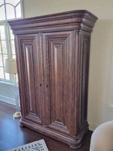 Cathedral Style Wardrobe Bar