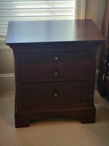 Classic Mahogany Bedside Table
