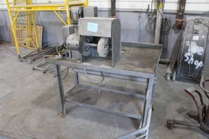 lot 630 image: Polishing Table