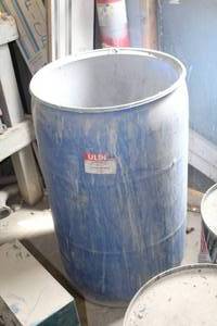 lot 650 image: Uline S-9945BLU Size 55-Gallon Plastic Open Top Drum