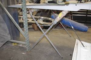 lot 660 image: Folding Stand