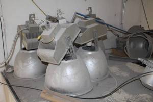 lot 728 image: Lot of (10) Industrial Metal Halide M59 400W Lights