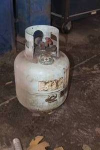 lot 717 image: Freon Tank