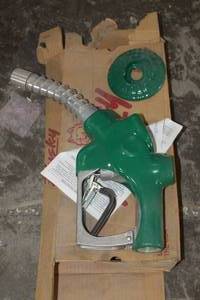 lot 735 image: Fuel Hose Handle