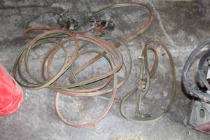 lot 758 image: Torch with Hose and (2) Regulators