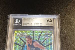 2019-20 Mosaic Center Stage Prizm Luka Doncic #17 BGS 9.5