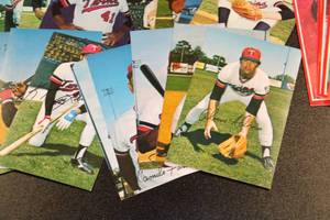 Minnesota Twins Postcard & Baseball Greeting Card Lot  27 Postcards 7 Greeting Cards