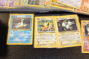 Vintage Pokemon LotCollection  600 Cards