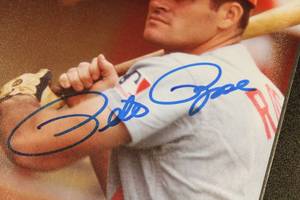 Pete Rose 8x10 Photo In Person Autograph