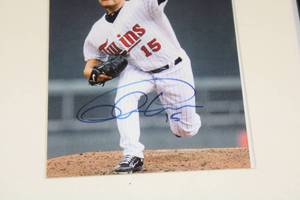 Glen Perkins 12x10 Framed Photo In Person Autograph