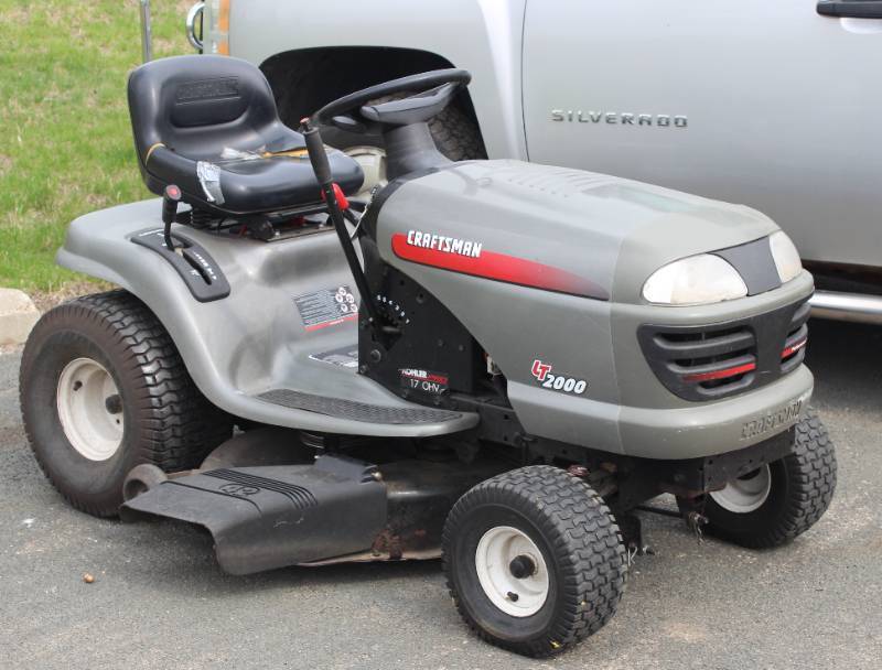 2002 craftsman online riding mower