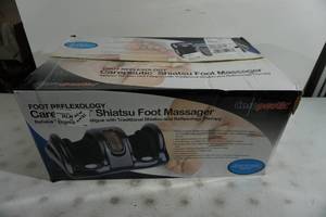 NEW Carepeutic Shiatsu Foot Massager