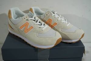 NEW New Balance Wide 574 Shoes - Womens 11