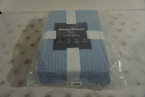 NEW Tommy Bahama Ultra Soft Plush Blanket - FullQueen