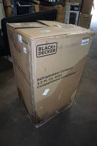 BROKEN Black and Decker 3.2 Cu Ft Refrigerator