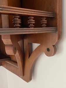 lot 4 image: Victorian Eastlake Style Antique Corner Decorative Wall Shelf