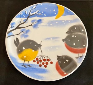 lot 21 image: Estonia Art Snow Bird Platter and Serving Bowl