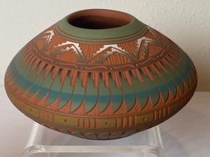 lot 109 image: Navajo, Acoma and Taos Pottery Pieces