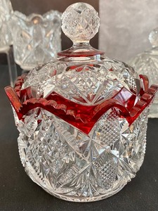 lot 181 image: Pressed Glass Covered Containers and Vases
