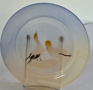 lot 192 image: Beautiful Scenic Dishes