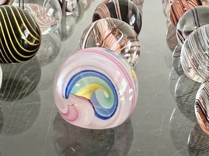 lot 190 image: Collection of Beautiful Marbles on Acrylic Tray