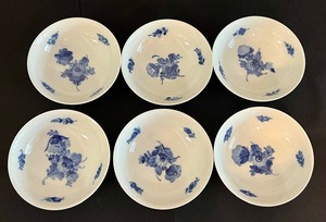 lot 61 image: Set of Six Royal Copenhagen Blue Flower Bowls