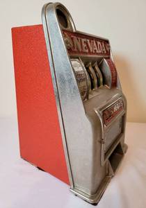 lot 126 image: Las Vegas Slot Machine Replica