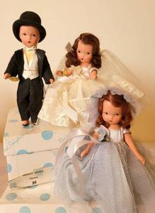 lot 120 image: Family Series - Story Book Dolls Wedding Party, Plus