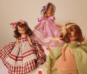 lot 117 image: Story Book Doll Set