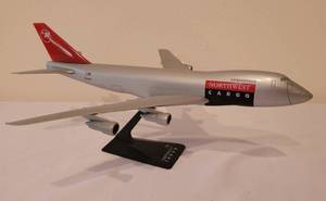 lot 303 image: Replica Plane Collection  Commemorative Space Exploration Plates