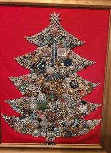 lot 308 image: Gorgeous Framed Bejeweled Christmas Tree Wall Art