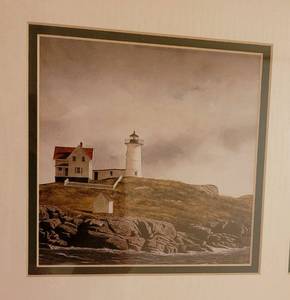 lot 309 image: Lovely Lighthouse Photography