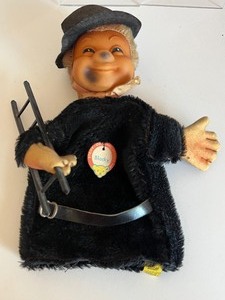 lot 239 image: Vintage Steiff Puppet Blacky