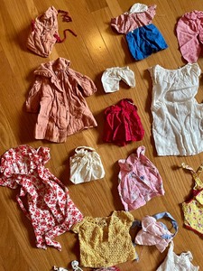 lot 352 image: Lot of Vintage Doll Clothing