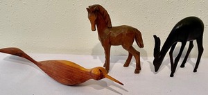 lot 390 image: Trinkets and Treasures