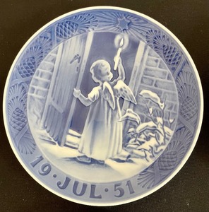 lot 432 image: Bing & Grondahl Collectors Plates